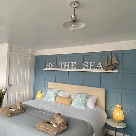Butterfly Guest House Porthcawl Exteriör bild