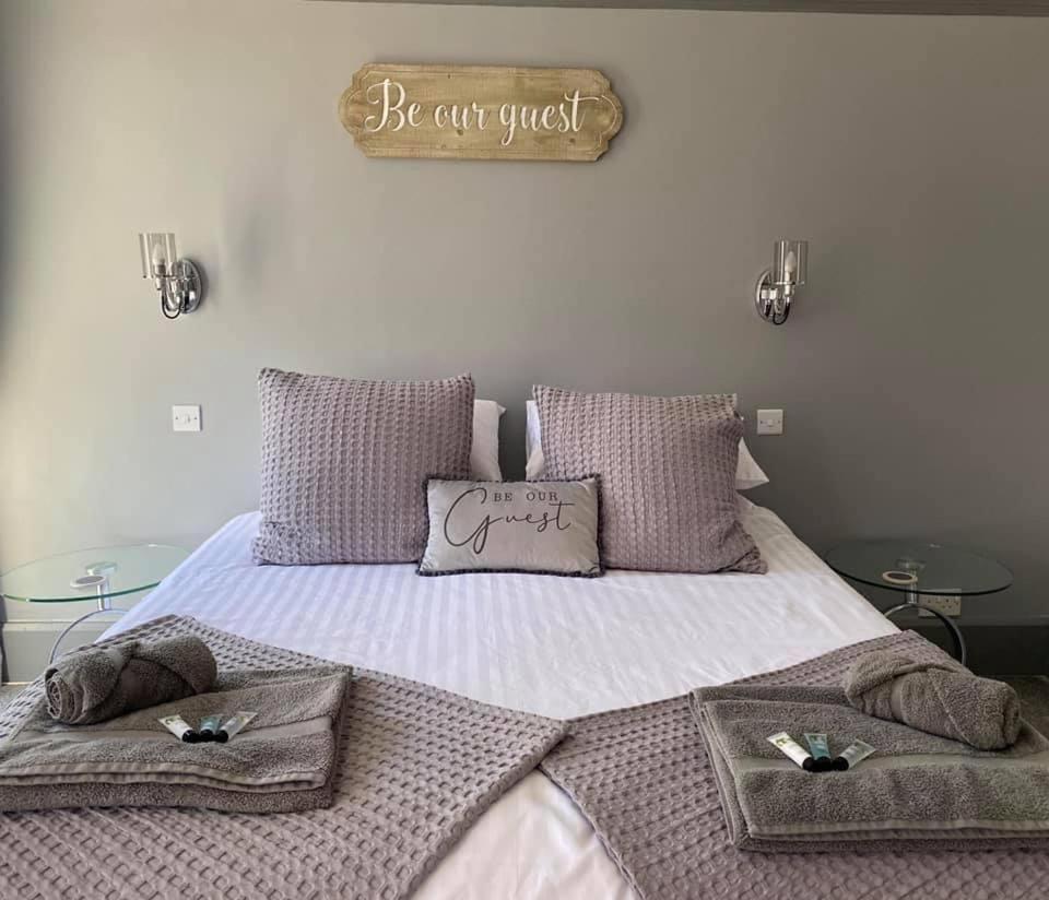 Butterfly Guest House Porthcawl Exteriör bild